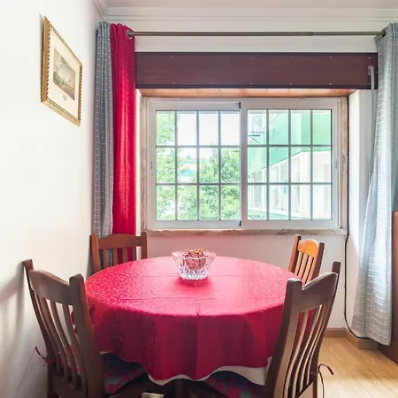 Isabel Dream I, 400m From The Train