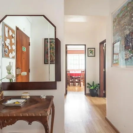 Isabel Dream I, 400m From The Train Apartamento *