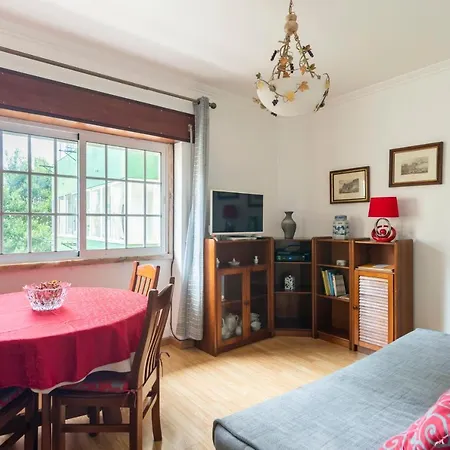 Isabel Dream I, 400m From The Train