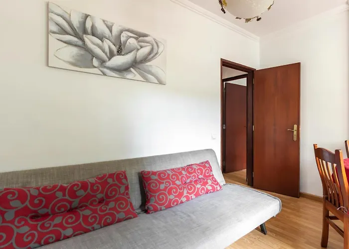 Isabel Dream I, 400m From The Train *