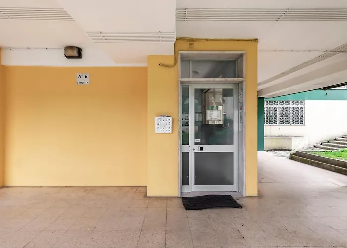 Isabel Dream I, 400m From The Train Rinchoa